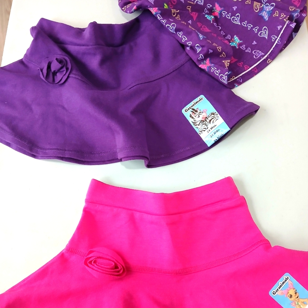 3 skirts Garanimals 24 mos